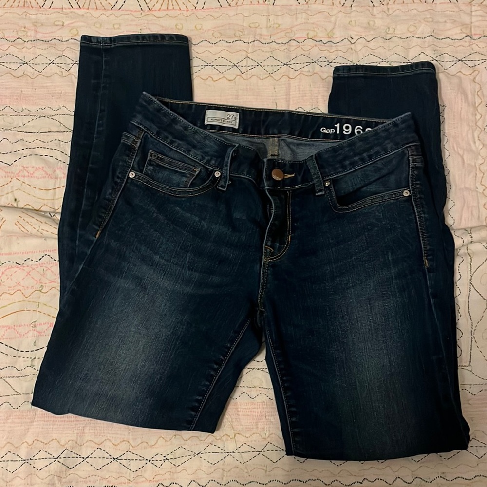 Gap always skinny jeans size 27s